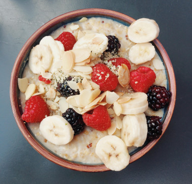 Summertime Breakfast Oats