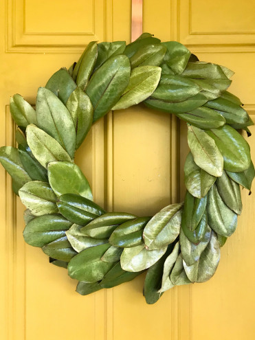Preview image for article: DIY $5 Magnolia Wreath