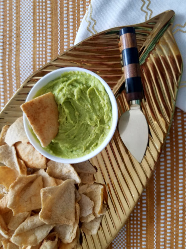 Preview image for article: Avocado Hummus