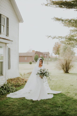 Preview image for article: Miriam’s Wedding: Breathtaking, Gorgeous Details