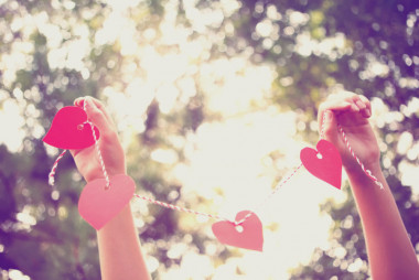 Preview image for article: Valentine Party Inspo