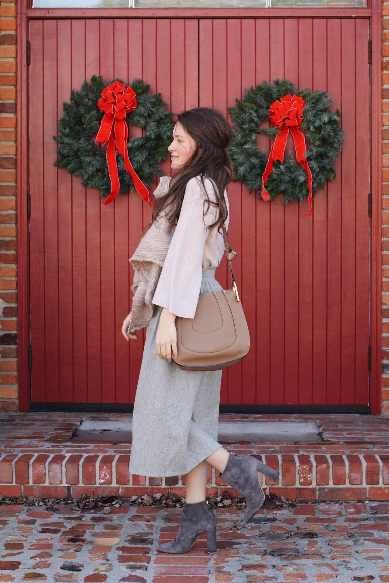 Neutral Winter Outfit Inspo