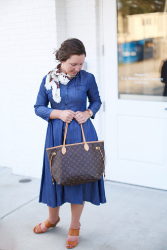 Preview image for article: Tips for Transitioning Your Summer Wardrobe