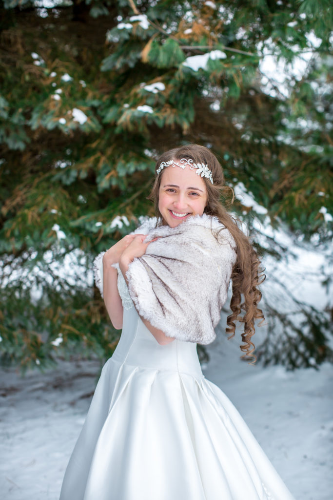 Kara's lovely bridal portraits on @ShesIntentional, the official @DaintyJewells Blog. What a lovely #modest wedding!