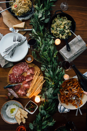 How to Host the Perfect Summer Dinner Party — jnaydaily