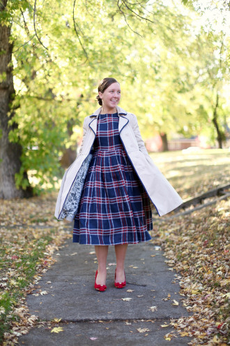 Preview image for article: The Ultimate Fall Outfit + Fun Fall Bucket List