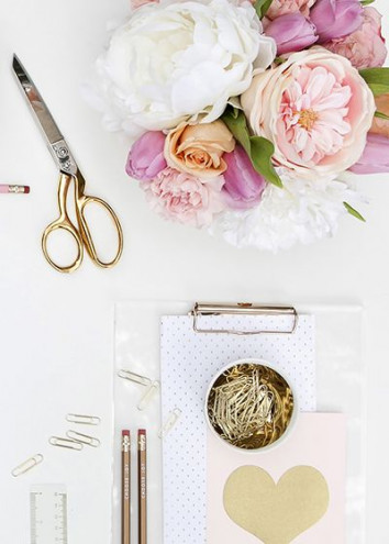 Preview image for article: College Life For the Modern Christian Woman