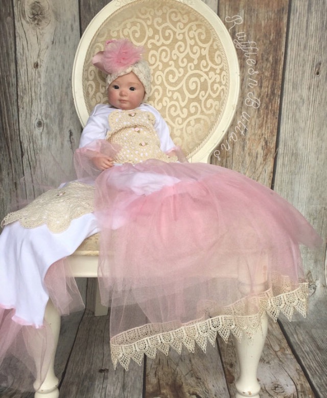 Ruffles and Buttons 6