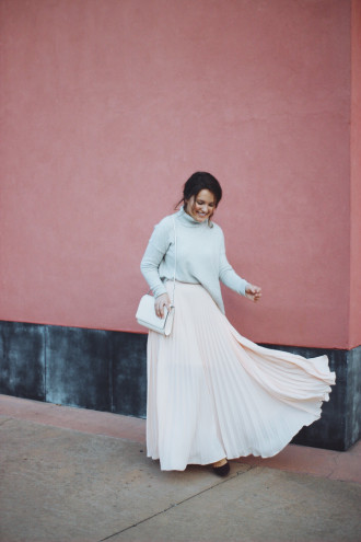 Preview image for article: 4 Tips On Looking Elegant + Feeling Comfortable