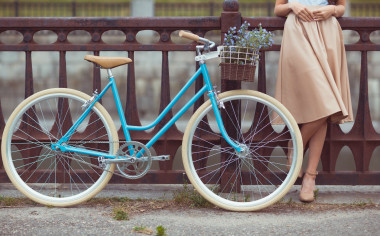 Preview image for article: To the Girl at the Crossroads