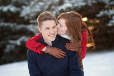 Preview image for article: 6 Ways to Get Perfect Engagement Photos