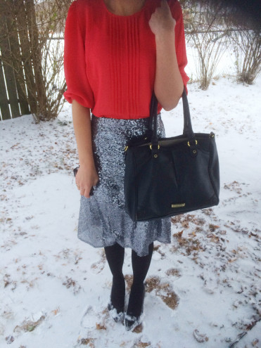 Preview image for article: The Sequin Skirt