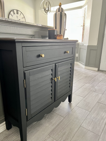 Preview image for article: Furniture Refresh: Modern Glam Dresser