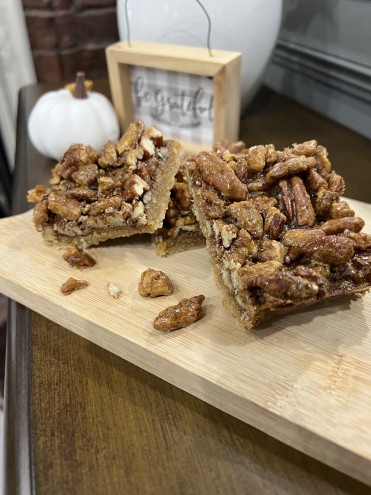 Preview image for article: Paleo Pecan Pie Bars