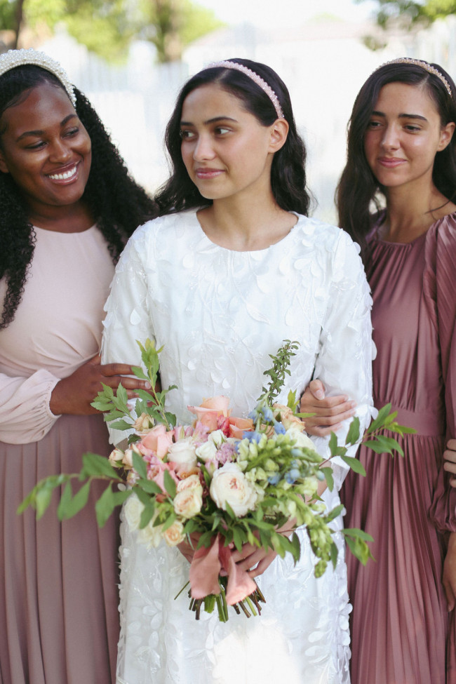 How to make sure your bridesmaids' dresses fit perfectly