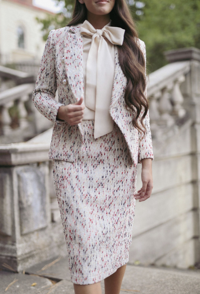 Patterned skirt outlet suit