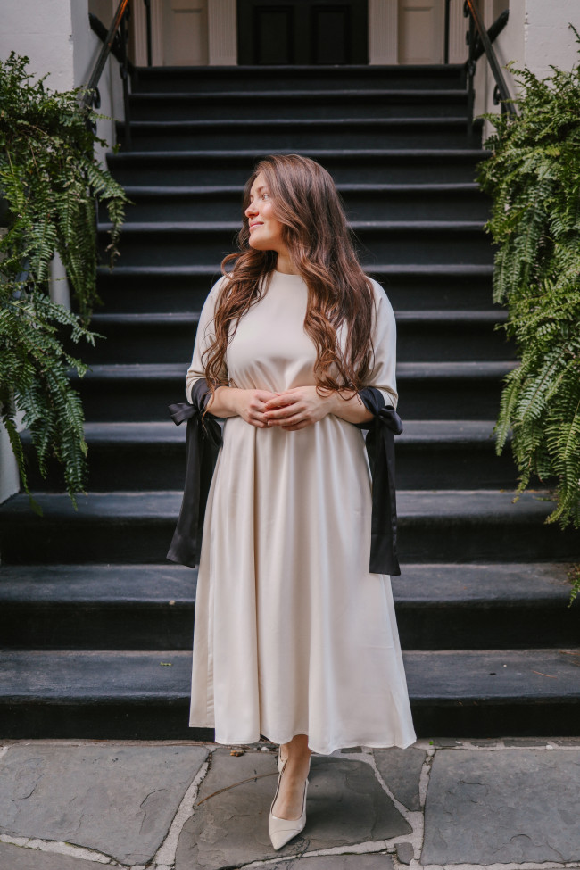 day dresses for graduation High-Low White Lace Dress with Ruffle Hem White / 2 Graduation hat with tassel and year charm How to Choose Graduation Dresses