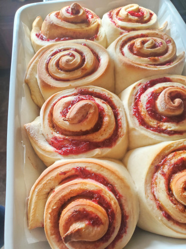 Preview image for article: Strawberry Cinnamon Roll Recipe
