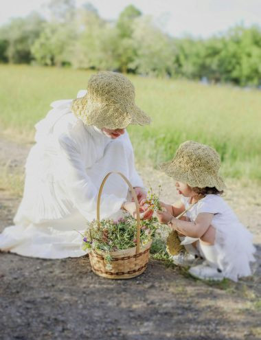 Preview image for article: Blooming in Motherhood Through Scripture