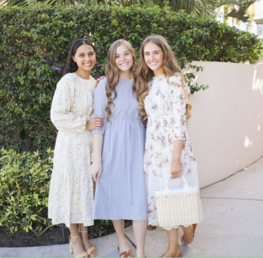 Summer Style Inspiration Modest Outfits for the Busy Mom Dainty Jewells Modest Clothing for Women Girls Weddings