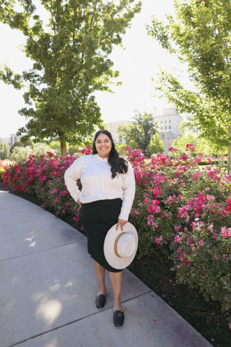 Preview image for article: Building Your Modest Wardrobe: 10 Essential Pieces