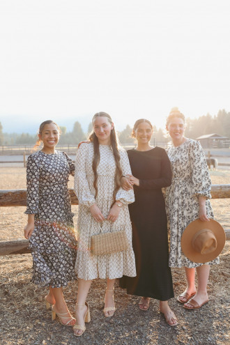 Preview image for article: Modest and Stylish: Friendsgiving Fashion Ideas