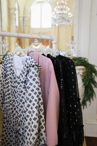 Preview image for article: Modest Chic: A Guide to Stylish Winter Outfits