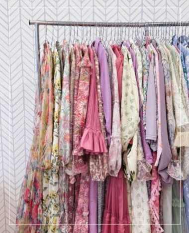 Preview image for article: The Ultimate Guide to Chic & Modest Graduation Dresses