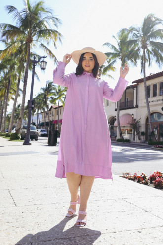 Preview image for article: Your Modest Summer Vacation Wardrobe: Stay Chic and Comfortable!