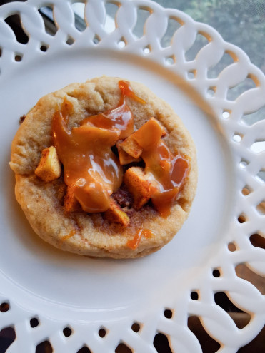Preview image for article: Caramel Apple Pie Cookies