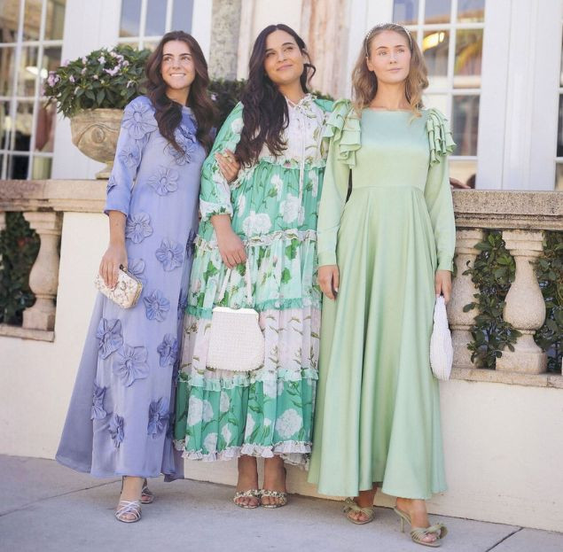 SAY "YES" TO THE DAINTY DRESS