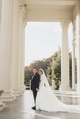 A Timeless Wedding Wrapped in Rich, Romantic Hues