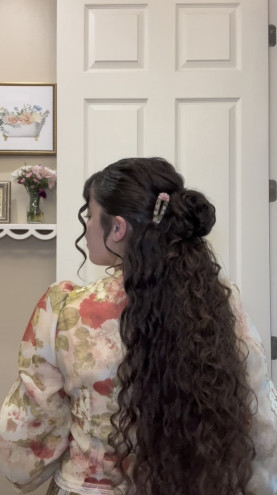 Preview image for article: Curly Hairstyle for Spring