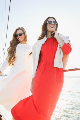 Preview image for article: The Ultimate Guide to Modest Summer Vacation Outfits