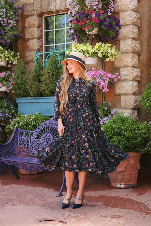FEMININE & FABULOUS